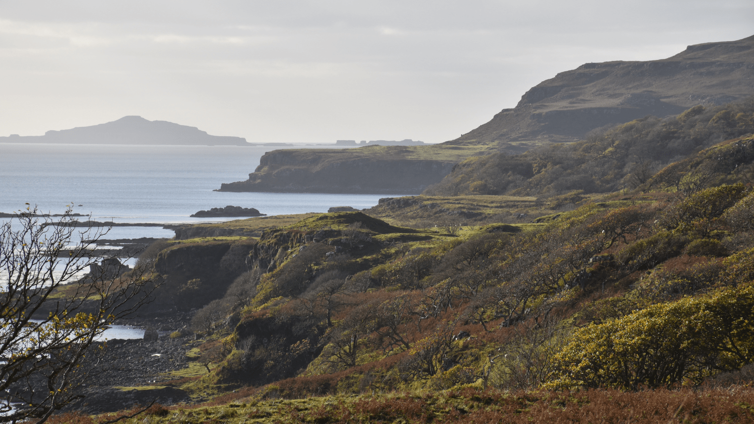 Image of a lake in the Isle of Mull