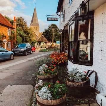 Best shortest and longest walks