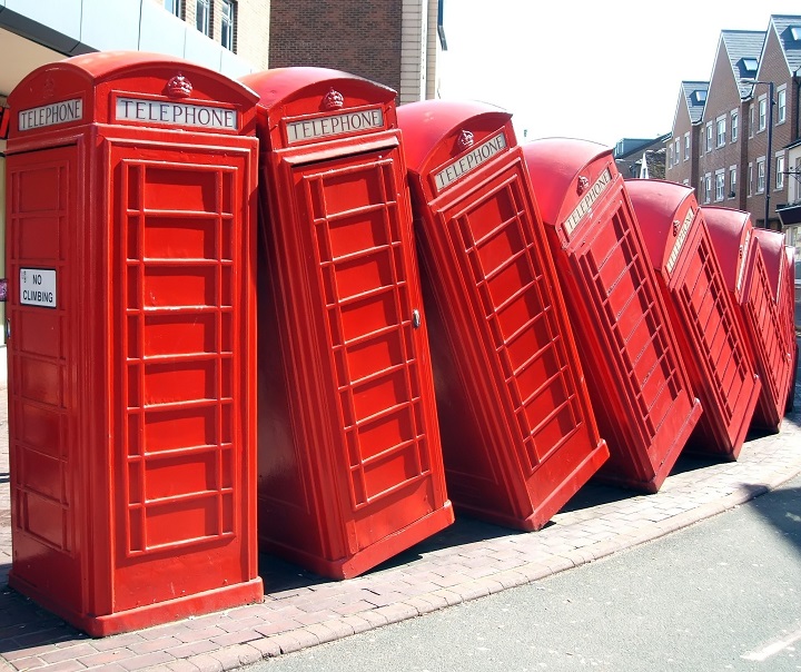 Out of order sculpture Kingston upon Thames