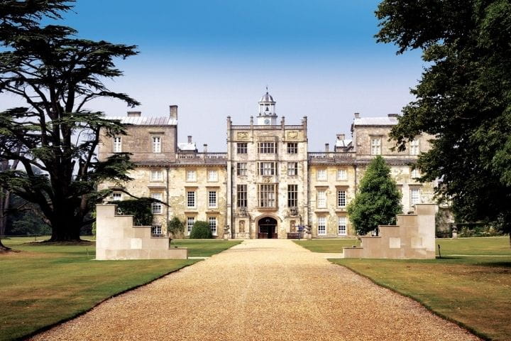 Driveway to Wilton House