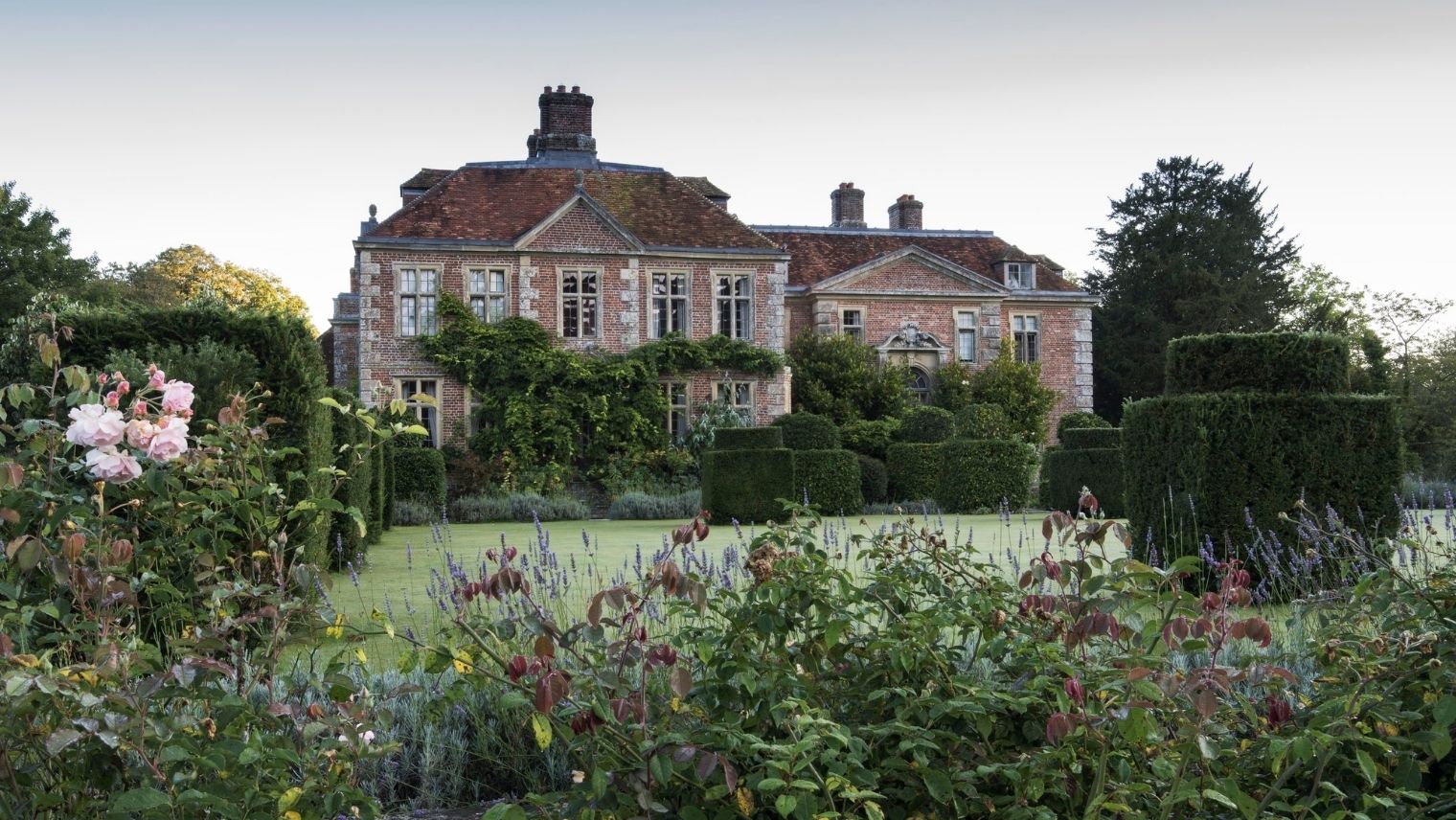 Rear view of Heale House from the garden